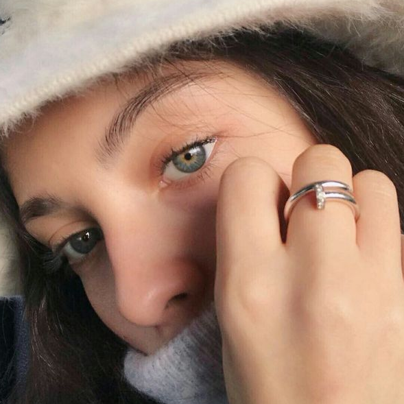 Adrianayng Adrianayng